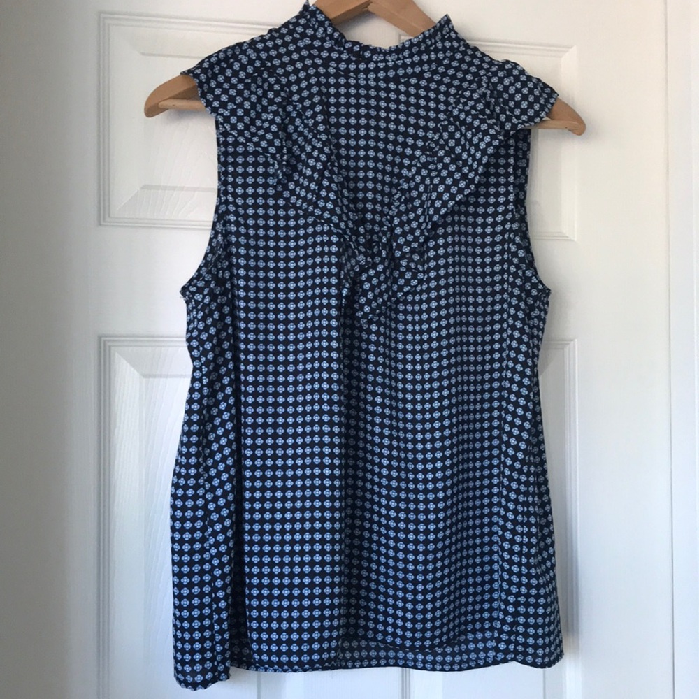 Sleeveless, Mock Neck Blouse in Size M